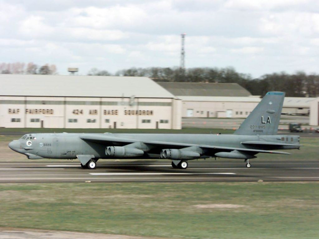 B-52 strategic bombers #4 - 1024x768