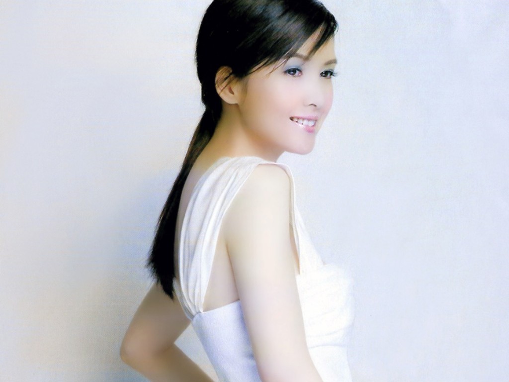 Angel belleza Vivian Chow fondo de pantalla #20 - 1024x768