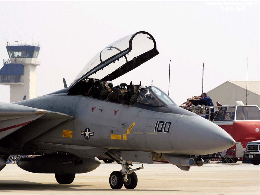 U. S. Navy F14 Tomcat bojovník #14 - 1024x768