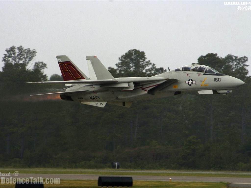 U. S. Navy F14 Tomcat bojovník #17 - 1024x768