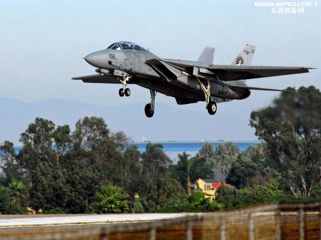 U. S. Navy F14 Tomcat bojovník #29 - 1024x768