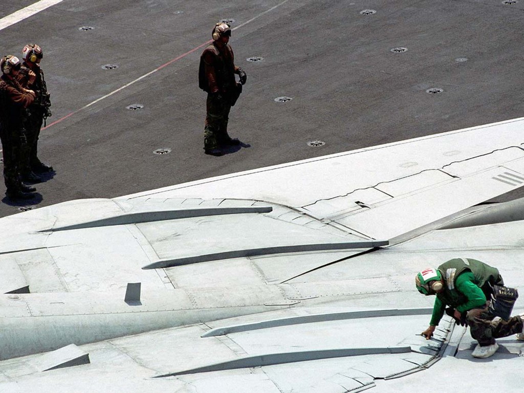 U. S. Navy F14 Tomcat bojovník #40 - 1024x768