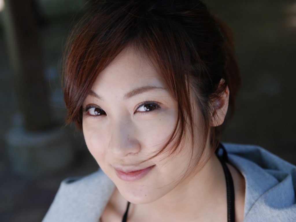 寬屏性感美女壁紙 #32 - 1024x768