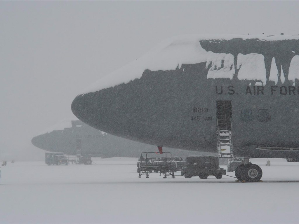 壁紙英雄空軍機器 #18 - 1024x768