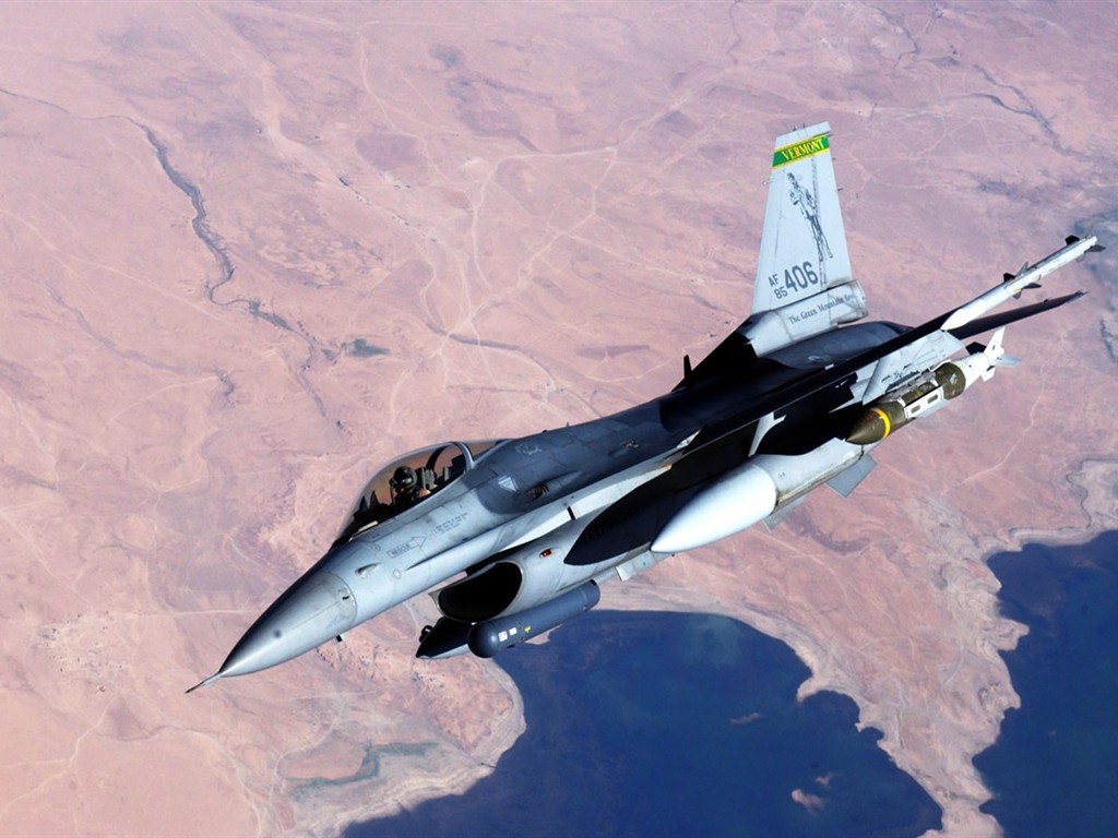 軍用空中裝備英姿壁紙 #21 - 1024x768