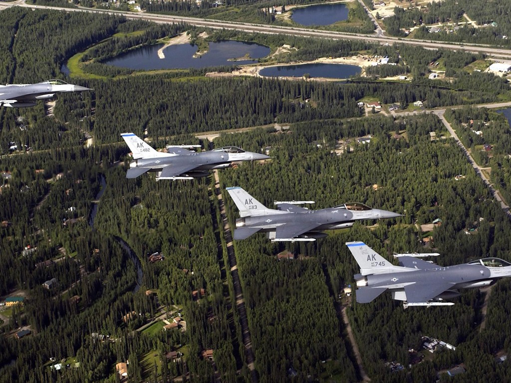 軍用空中裝備英姿壁紙 #28 - 1024x768