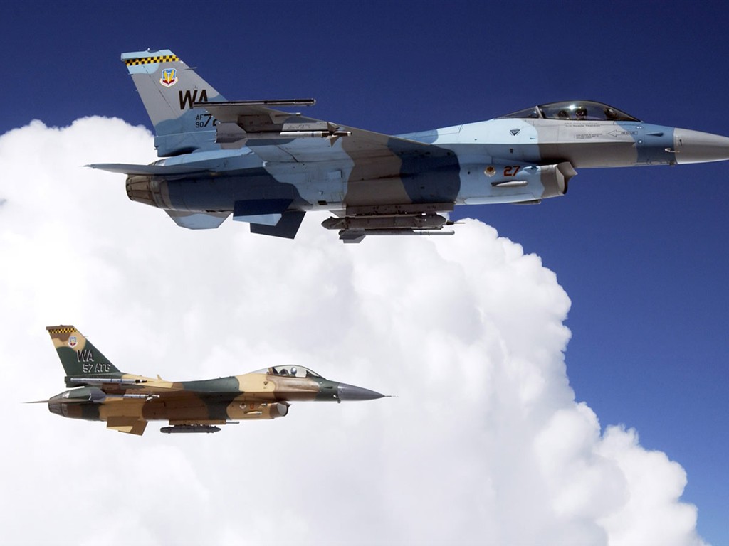 軍用空中裝備英姿壁紙 #31 - 1024x768