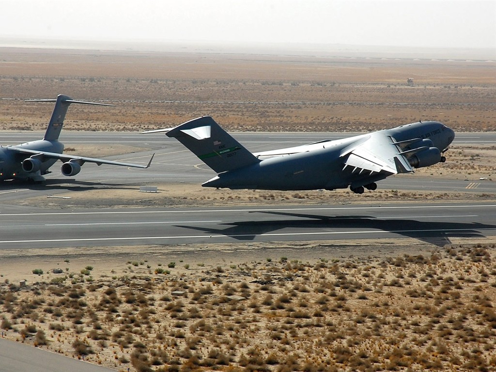 軍用空中裝備英姿壁紙 #38 - 1024x768