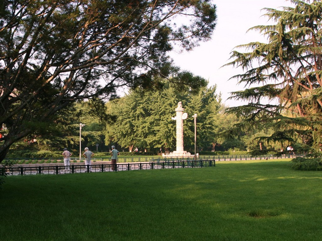 Glimpse of Peking University (Minghu Metasequoia works) #20 - 1024x768