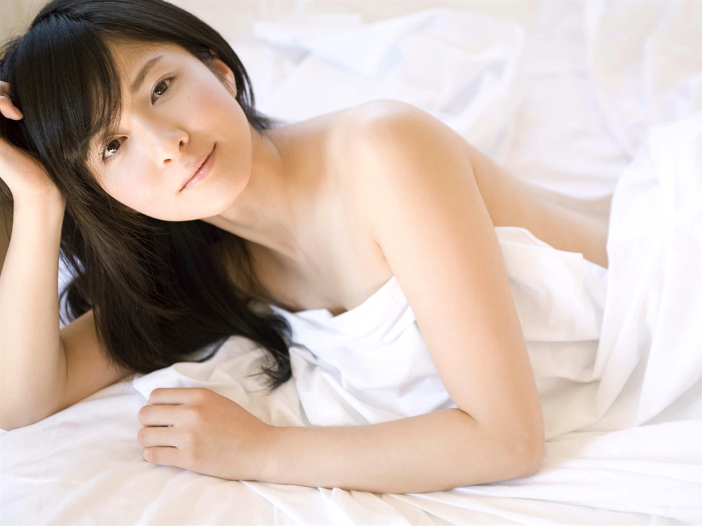 美女松木里菜 壁紙專輯(一) #17 - 1024x768