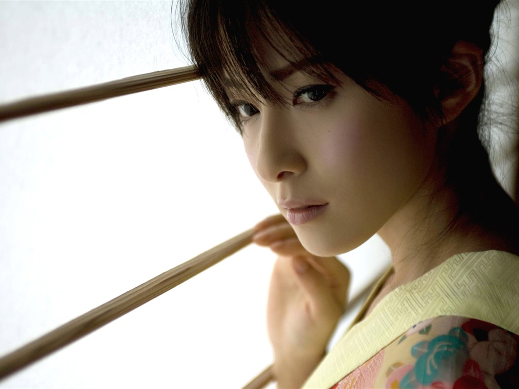 美女松木里菜 壁紙專輯(二) #8 - 1024x768