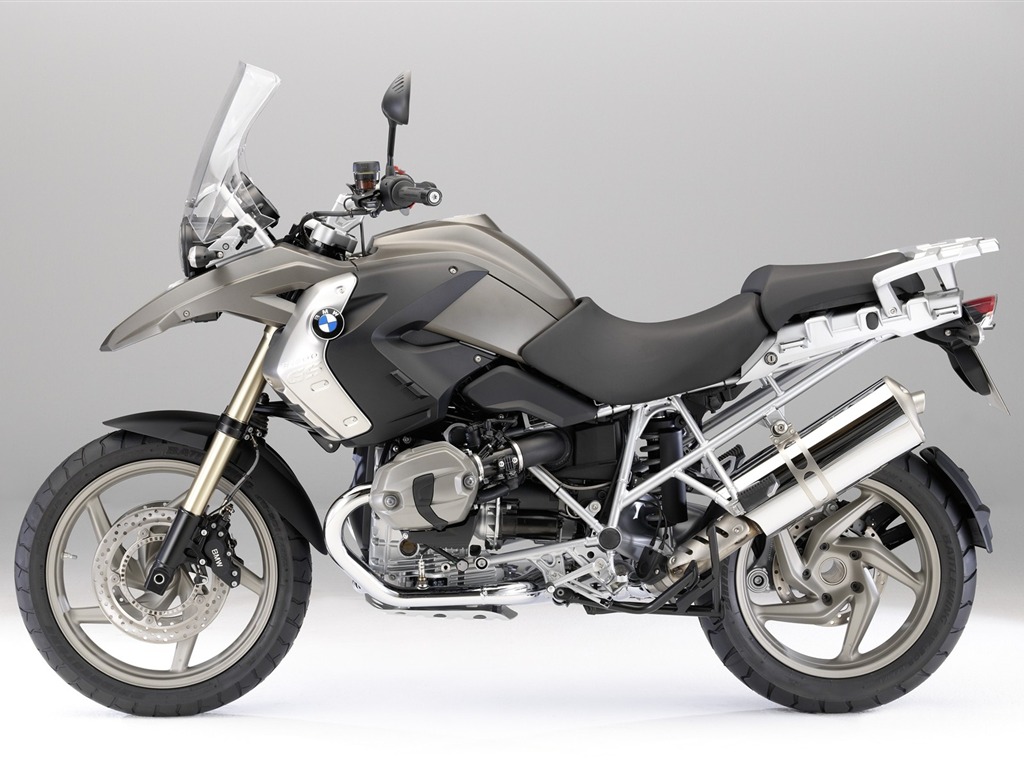 2010 fondos de pantalla de la motocicleta BMW #17 - 1024x768