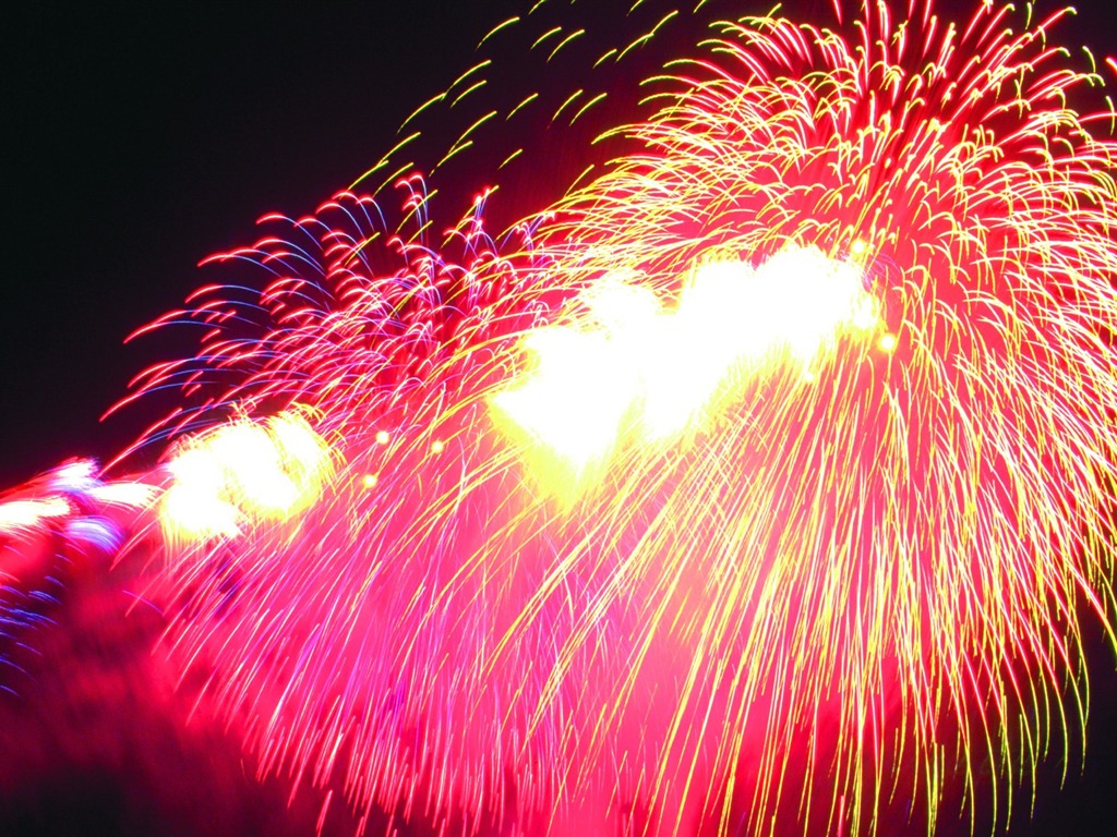 Festival de Fuegos Artificiales pantalla fondos de escritorio #21 - 1024x768