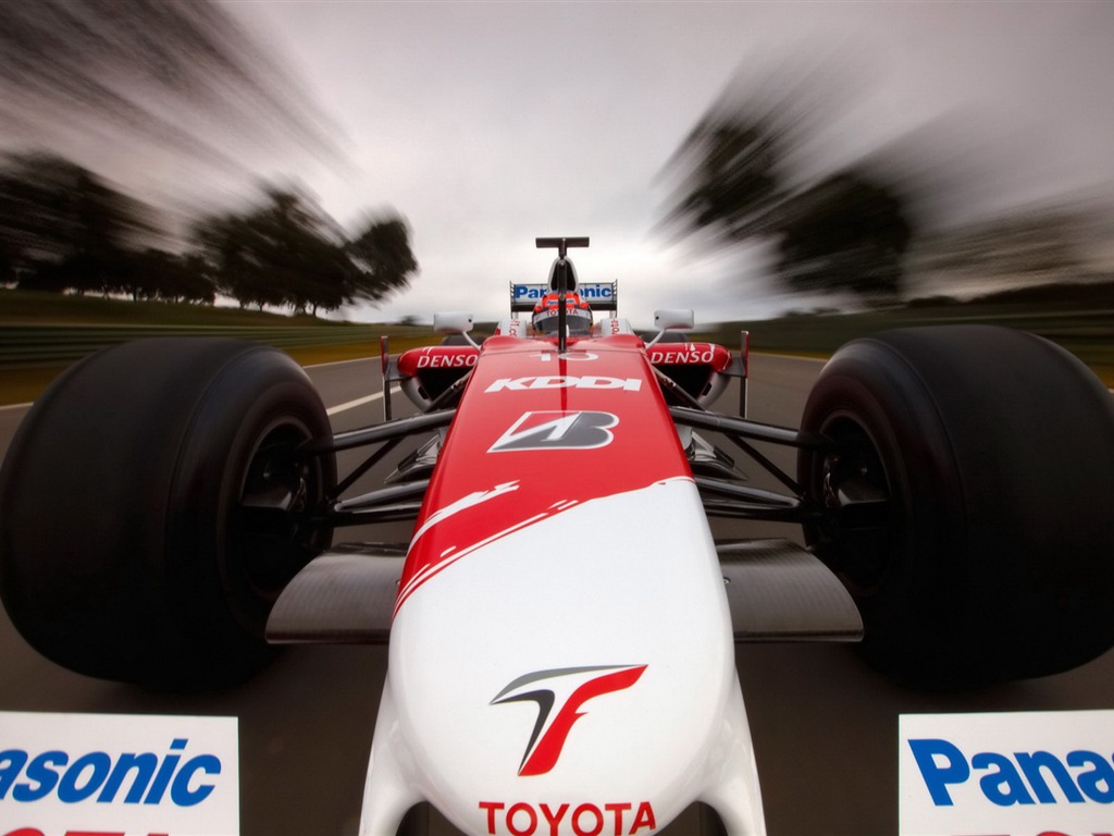 Toyota TF109 2009 F1 Car wallpaper #6 - 1024x768