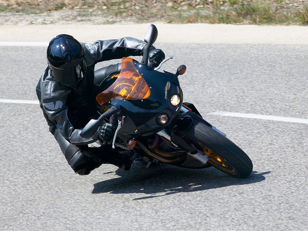 Turn Motocykl Tapeta Kolekce #19 - 1024x768
