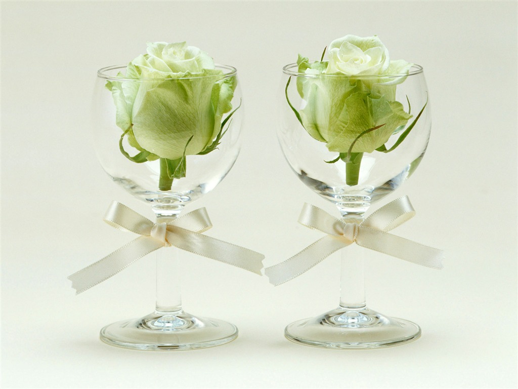 Flowers and gifts wallpaper (1) #15 - 1024x768