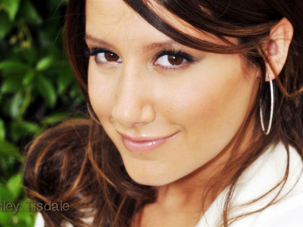 Ashley Tisdale 阿什麗·提斯代爾美女壁紙(二) #26 - 1024x768