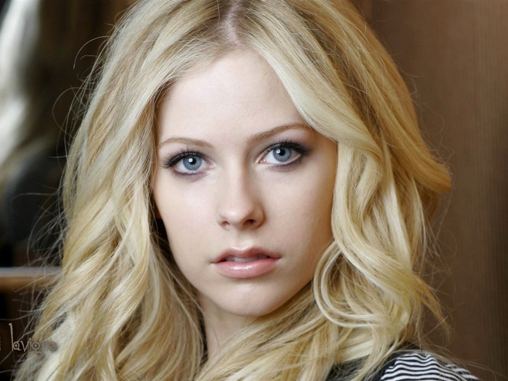 Avril Lavigne schöne Tapete #1 - 1024x768