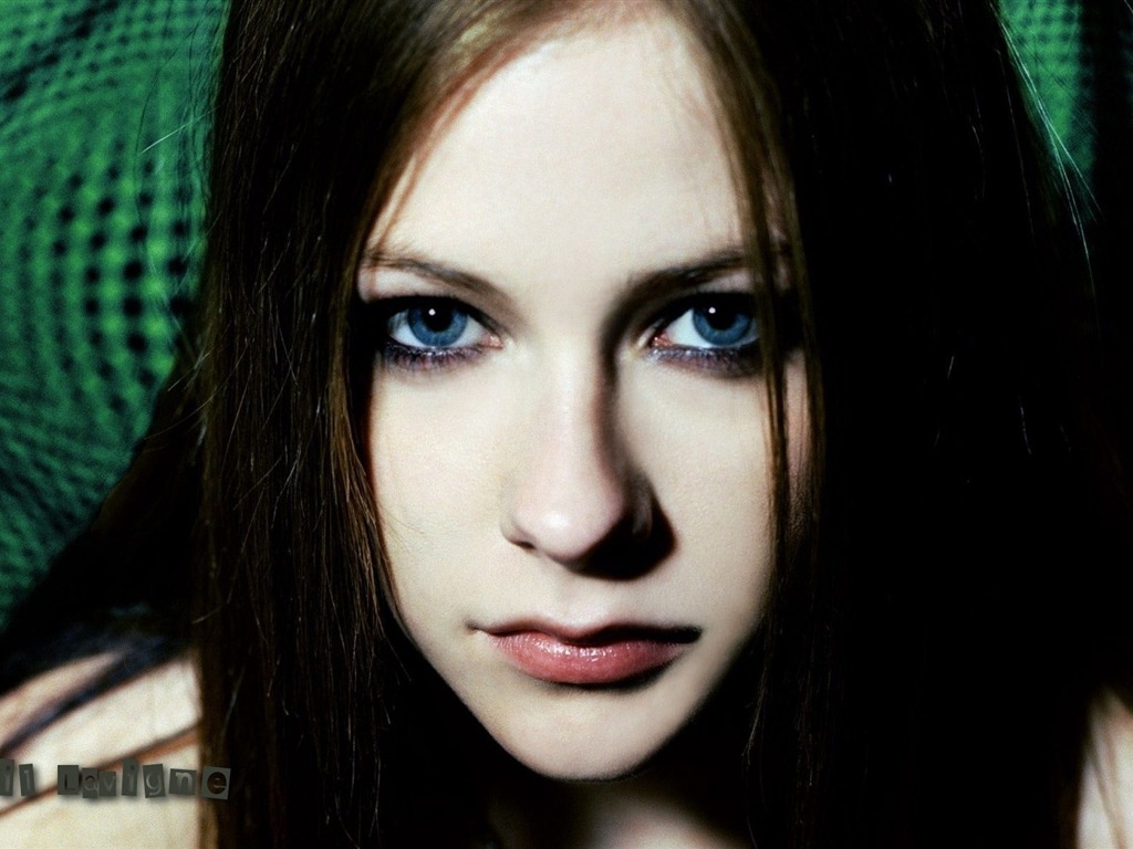 Avril Lavigne krásnou tapetu #21 - 1024x768