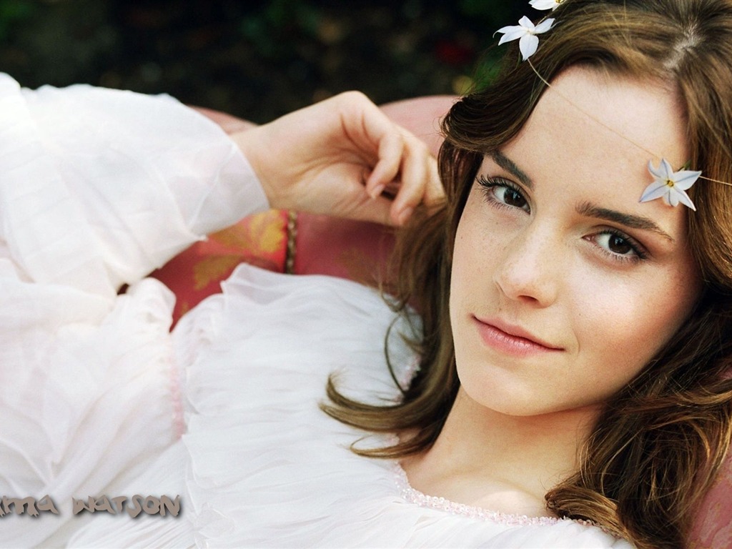 Emma Watson krásnou tapetu #24 - 1024x768