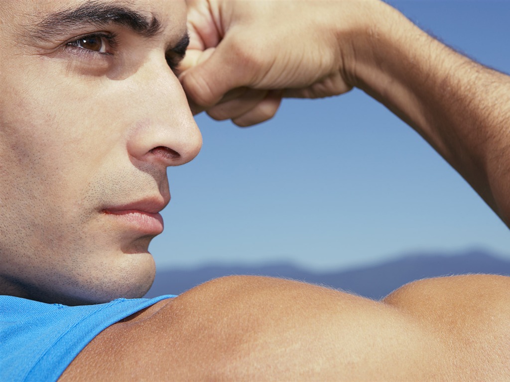 Outdoor sports wallpaper (2) #12 - 1024x768