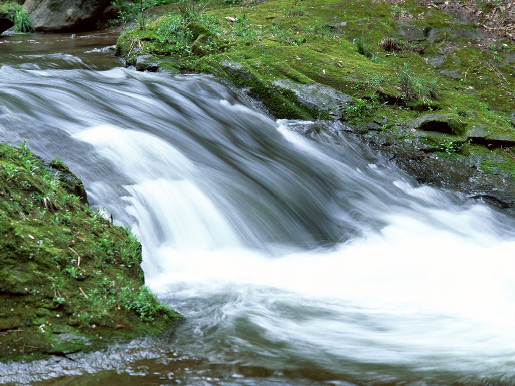 Waterfall streams wallpaper (1) #10 - 1024x768