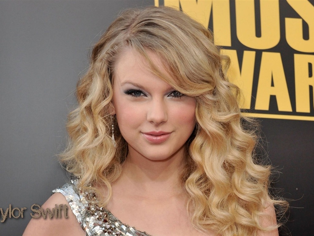 Taylor Swift krásnou tapetu #11 - 1024x768