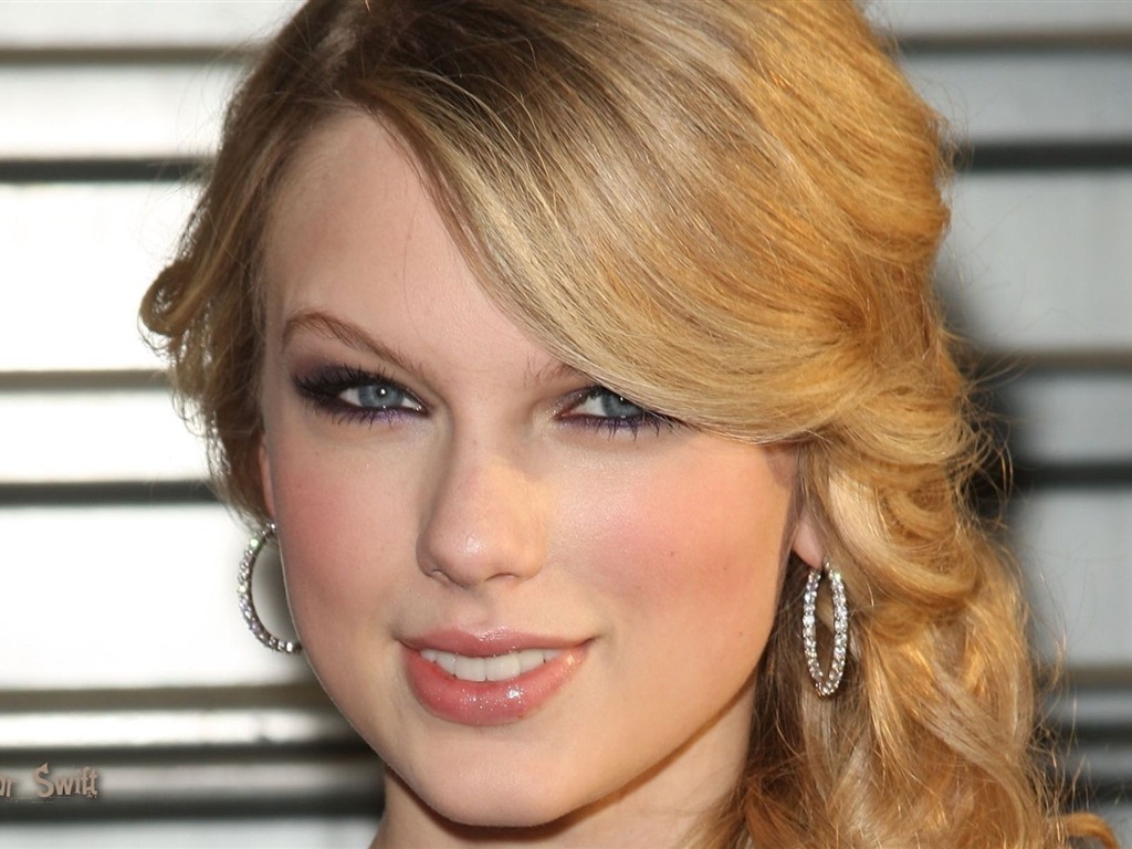 Taylor Swift krásnou tapetu #16 - 1024x768