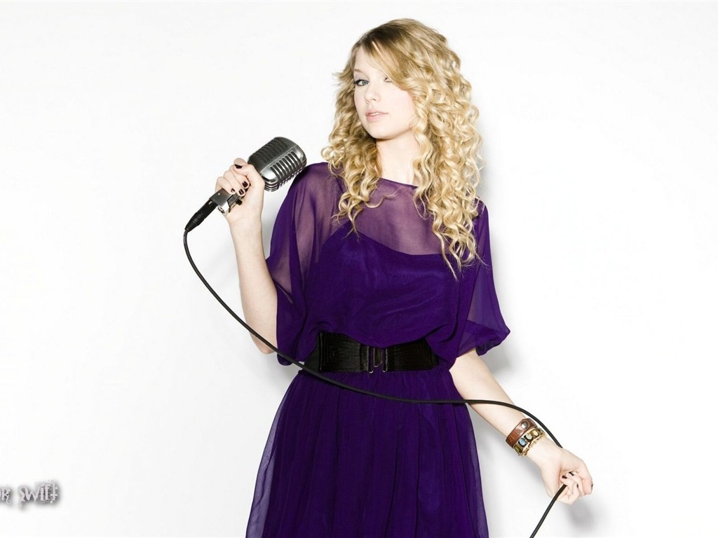 Taylor Swift krásnou tapetu #39 - 1024x768