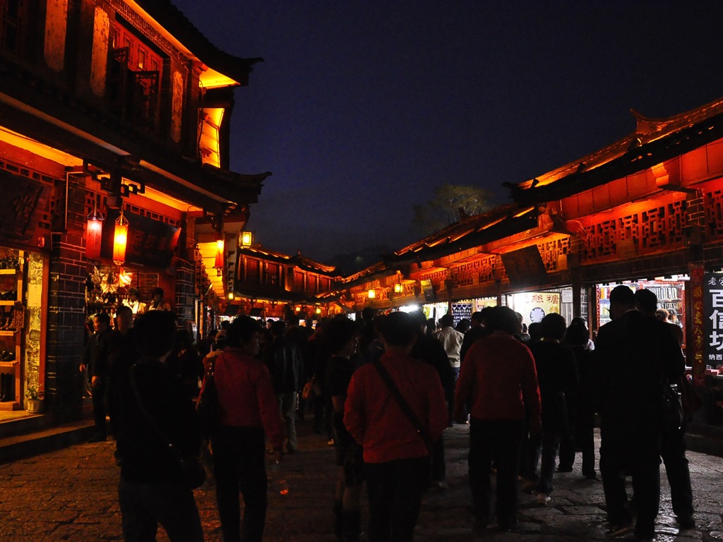 Lijiang Ancient Town Night (Old Hong OK works) #3 - 1024x768