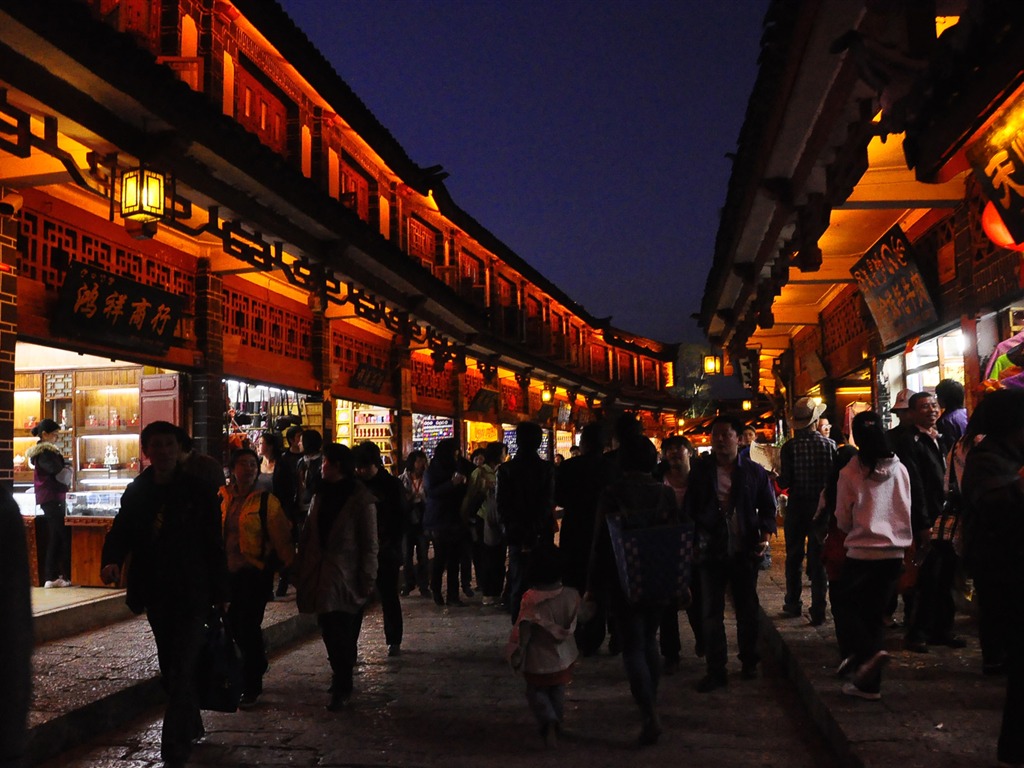 Lijiang Ancient Town Night (Old Hong OK works) #19 - 1024x768