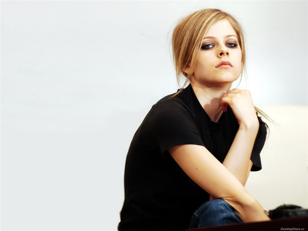 Avril Lavigne 艾薇兒·拉維尼 美女壁紙(三) #22 - 1024x768