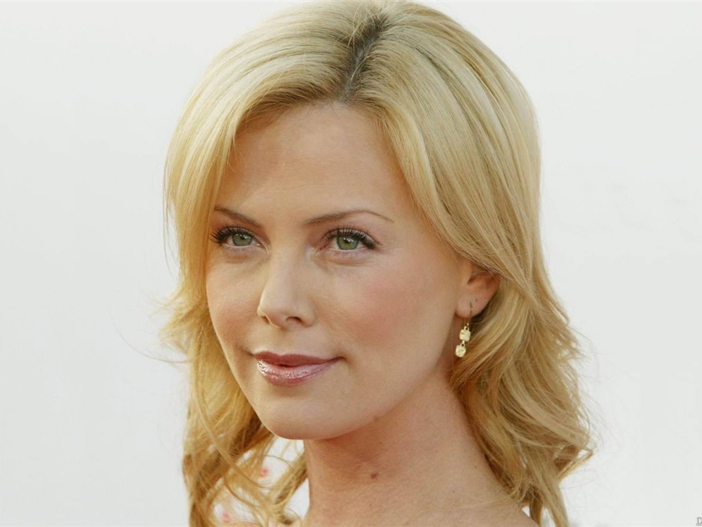 Charlize Theron 查理茲·塞隆 美女壁紙(三) #16 - 1024x768