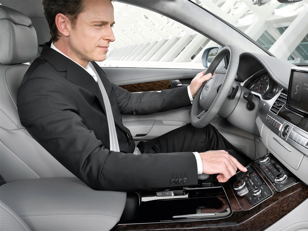 Audi A8 L 3.0 TFSI Quattro - 2010 高清壁紙 #22 - 1024x768