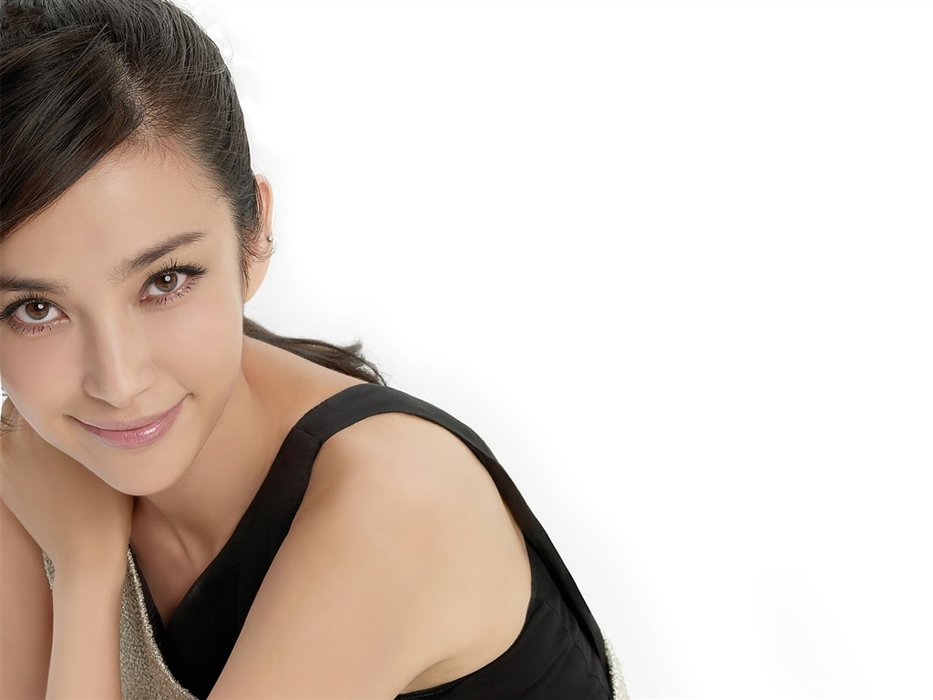 Li Bingbing beau fond d'écran #16 - 1024x768