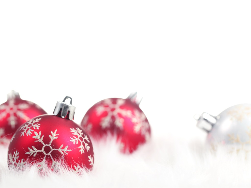 Christmas balls wallpaper (2) #15 - 1024x768