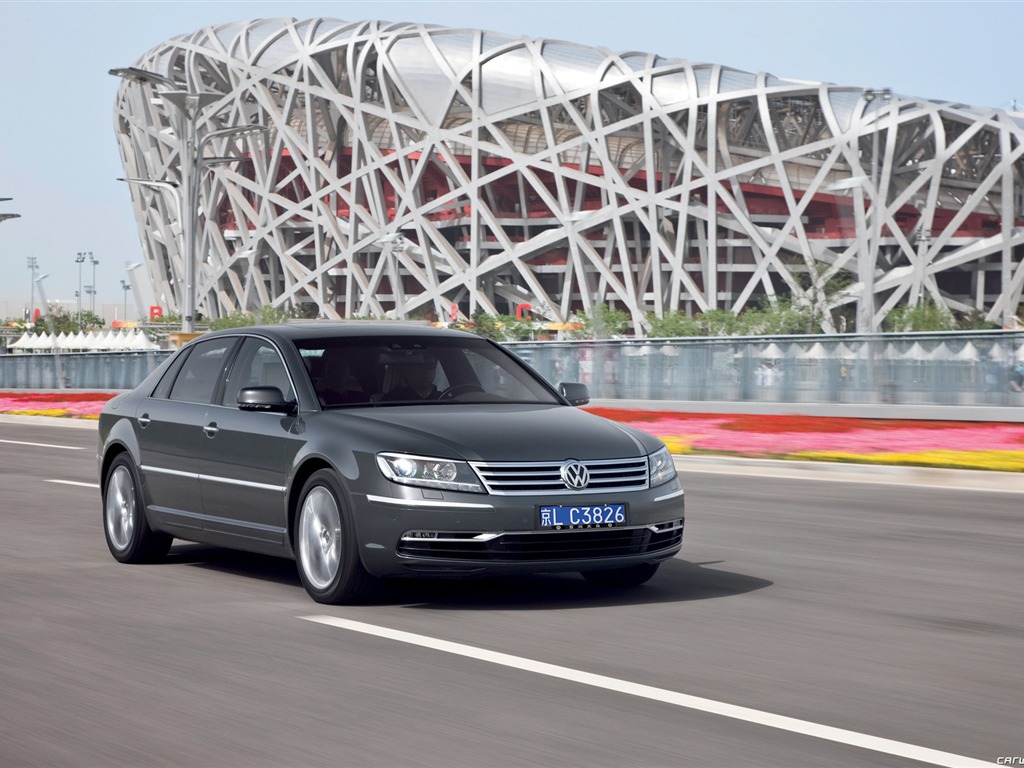 Volkswagen Phaeton W12 long wheelbase - 2010 HD wallpaper #1 - 1024x768