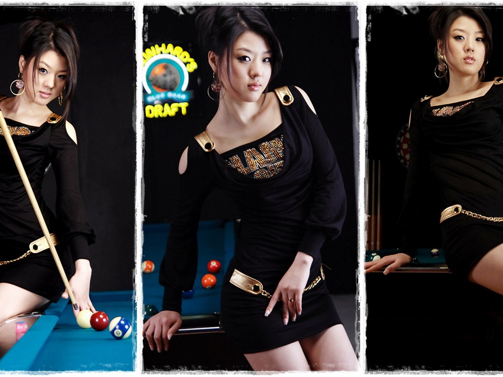 Korean Motor Show Model Hwang Mi Hee & Song Jina #11 - 1024x768
