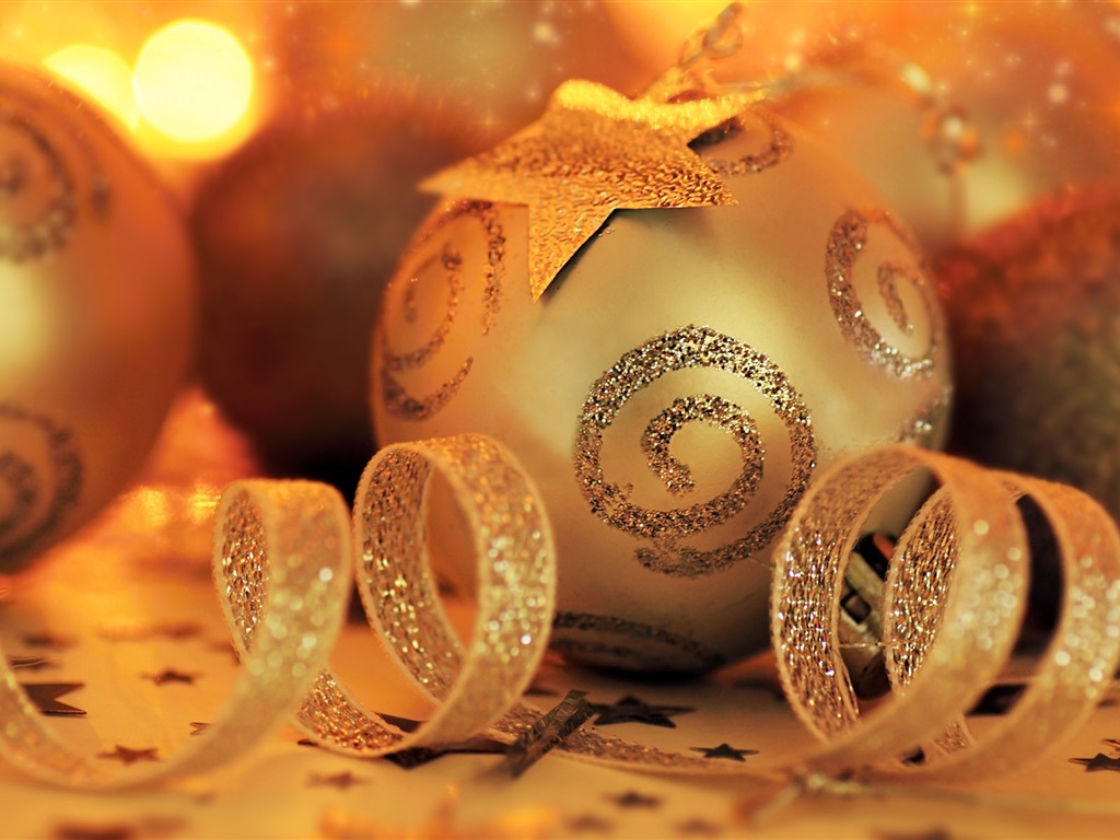 Christmas balls wallpaper (7) #10 - 1024x768