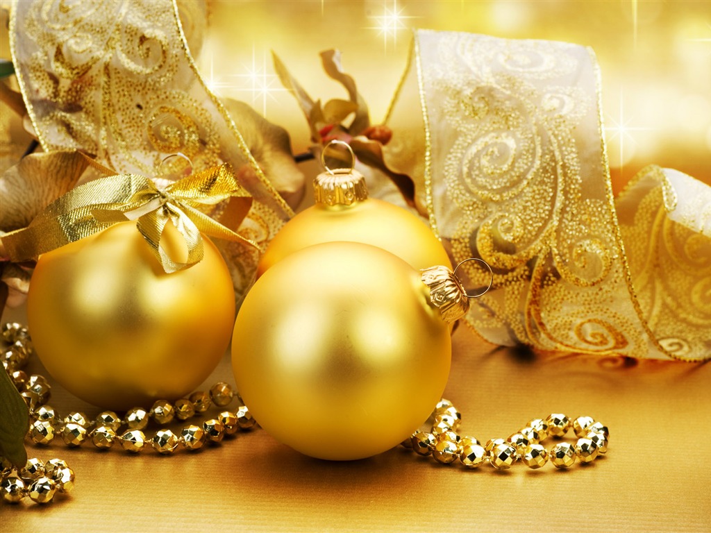 Christmas balls wallpaper (8) #1 - 1024x768