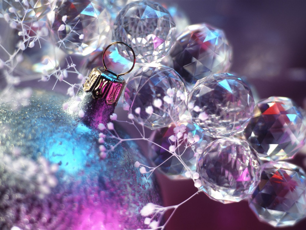 Christmas balls wallpaper (8) #3 - 1024x768