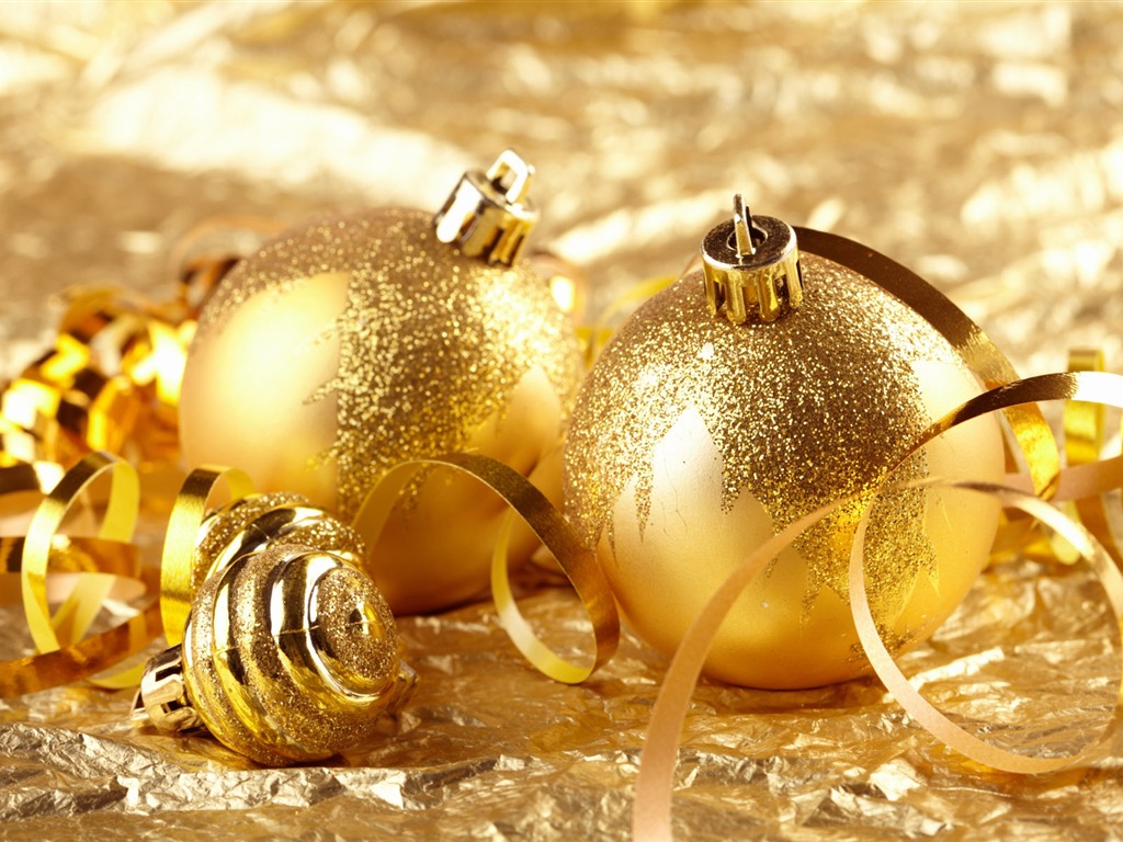 Christmas balls wallpaper (8) #19 - 1024x768