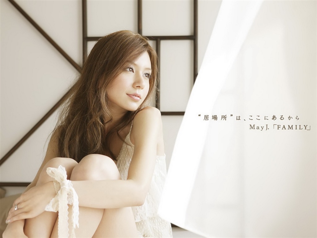 May J 美女壁紙 #6 - 1024x768