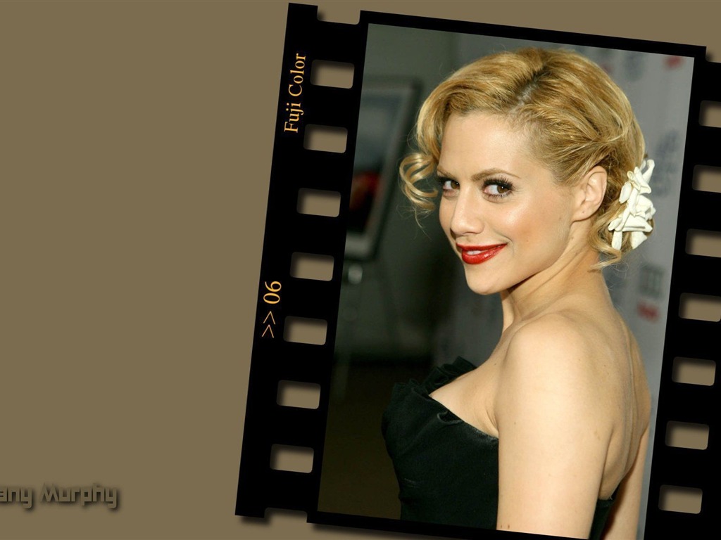 Brittany Murphy 布莱特妮·墨菲 美女壁纸(二)2 - 1024x768