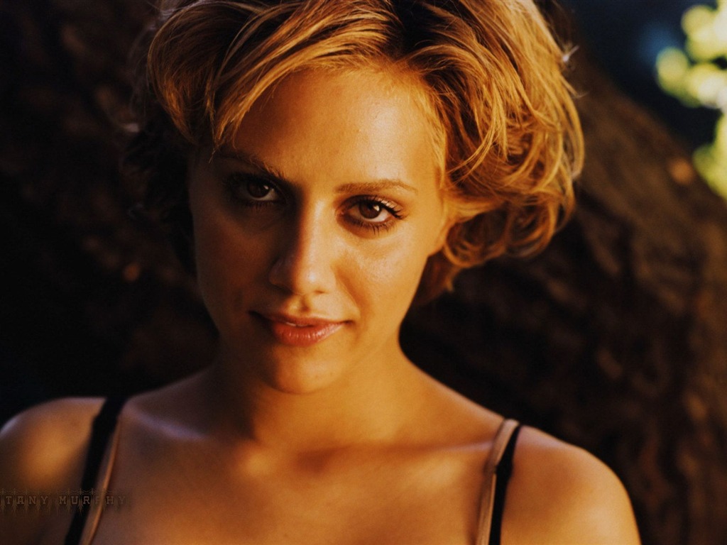 Brittany Murphy hermoso fondo de pantalla (2) #7 - 1024x768