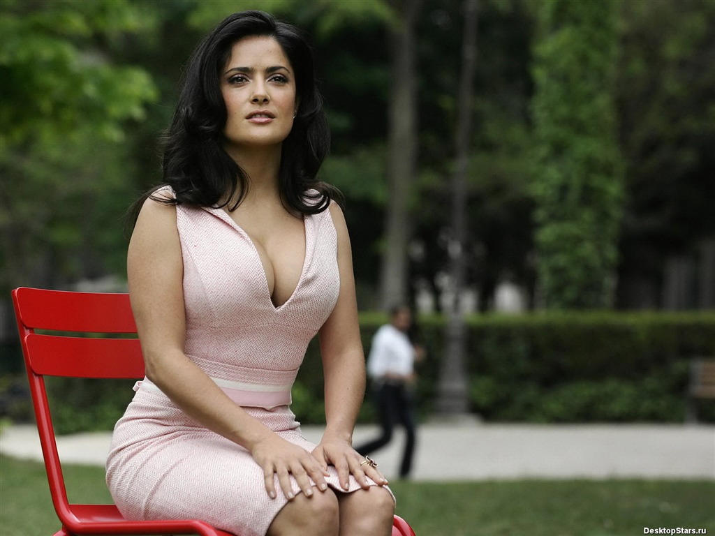 Salma Hayek beau fond d'écran (2) #37 - 1024x768