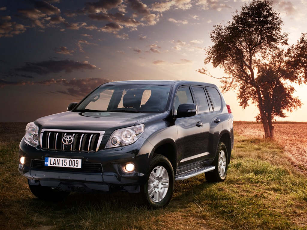 Toyota Land Cruiser Prado - 2009 HD wallpaper #1 - 1024x768