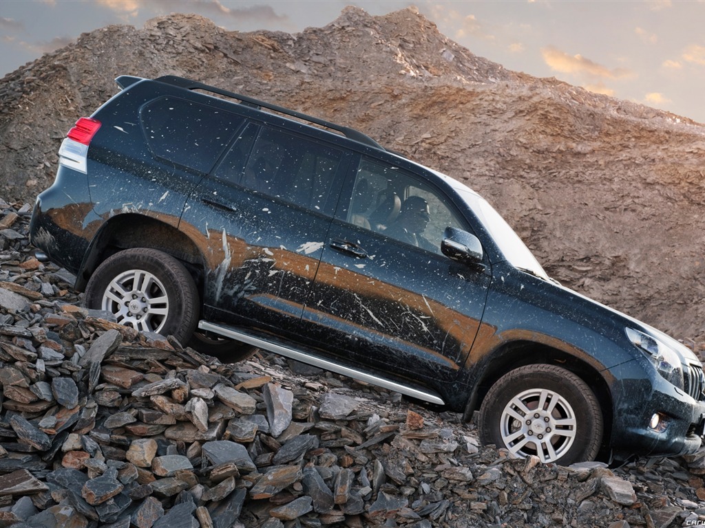 Toyota Land Cruiser Prado - 2009 HD wallpaper #32 - 1024x768