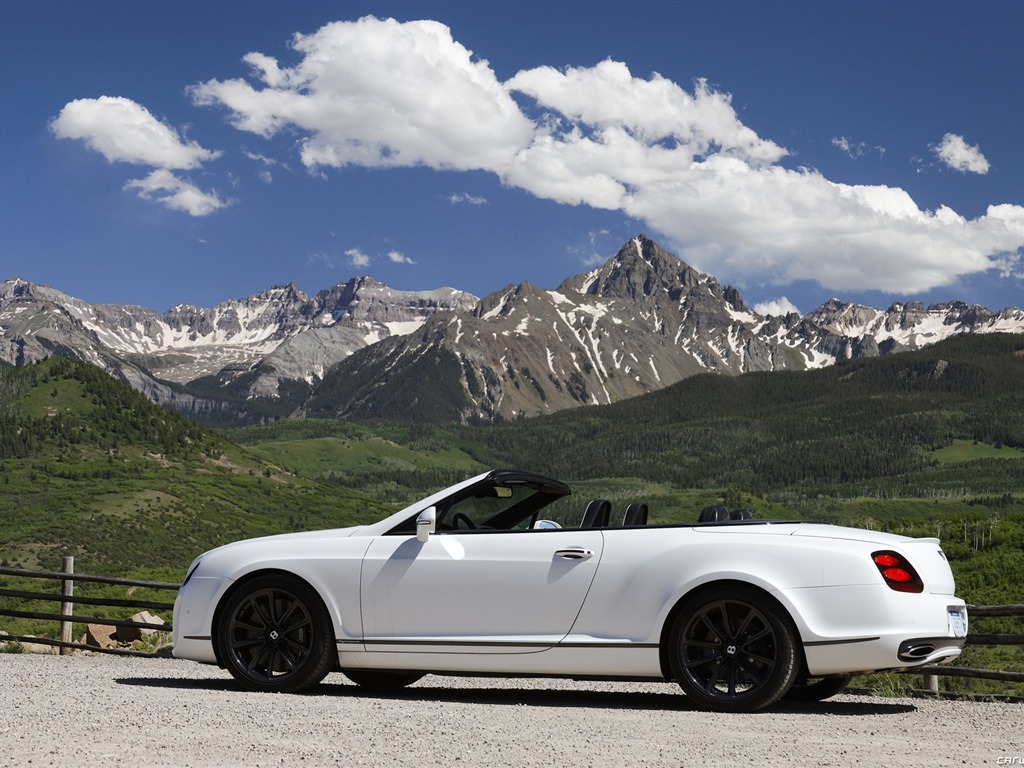 Bentley Continental Supersports Convertible - 2010 HD wallpaper #38 - 1024x768