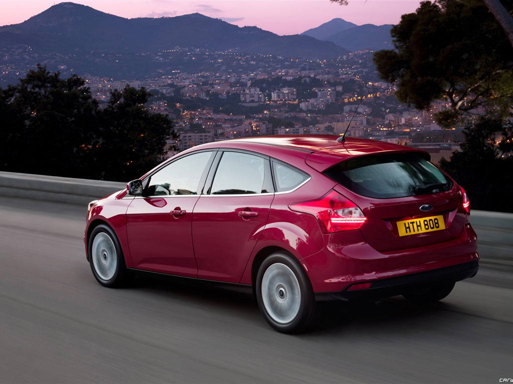 Ford Focus Hatchback 5-door - 2011 福特 #13 - 1024x768